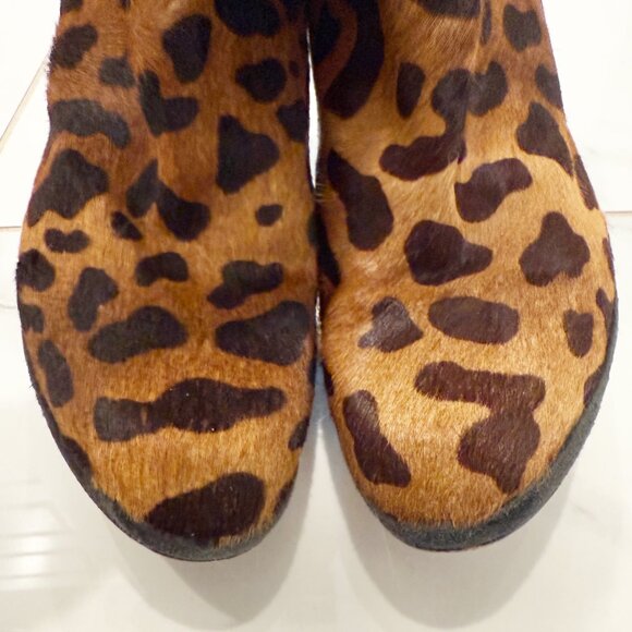 Stuart Weitzman Wren 8M boots Leopard Mob Wives Core City Cow Hide Fur - Picture 11 of 14